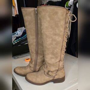 Women's Tan Knee-High Boots